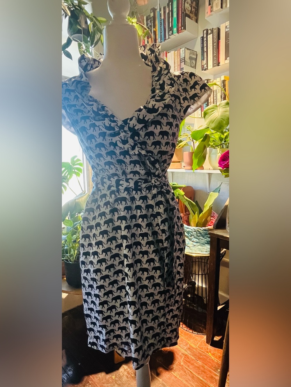 NWT 100% Silk Elizabeth McKay Navy Elephant Print Wrap Dress